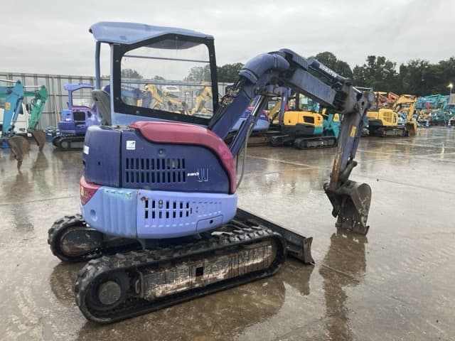 MINI EXCAVATOR — Auction (lot 8461-201)
