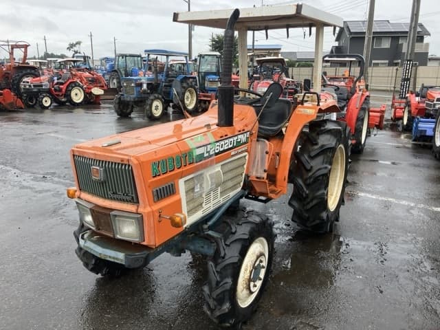 Tractor — Auction (lot 8461-2013)