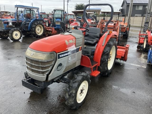 Tractor — Auction (lot 8461-2016)