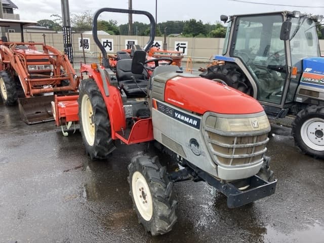 Tractor — Auction (lot 8461-2016)
