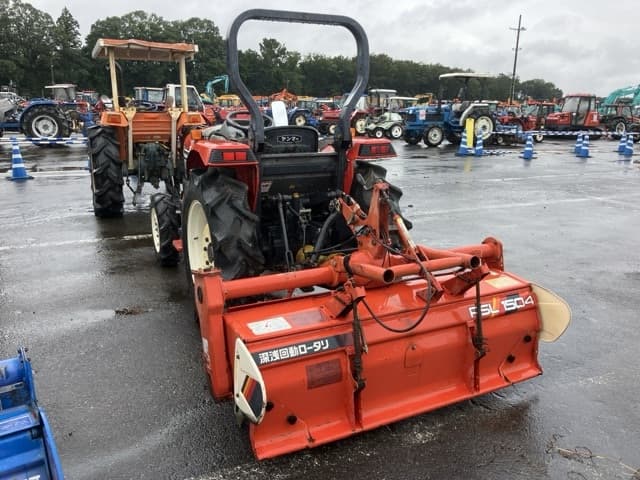 Tractor — Auction (lot 8461-2016)