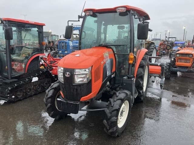 Tractor — Auction (lot 8461-2017)