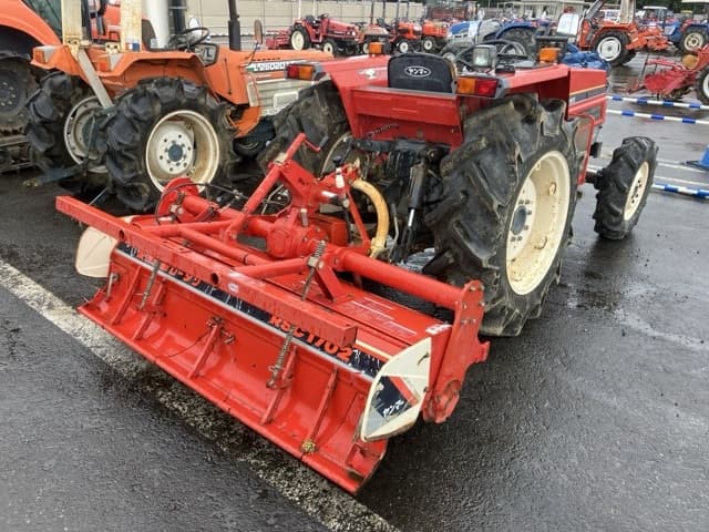 Tractor — Auction (lot 8461-2022)