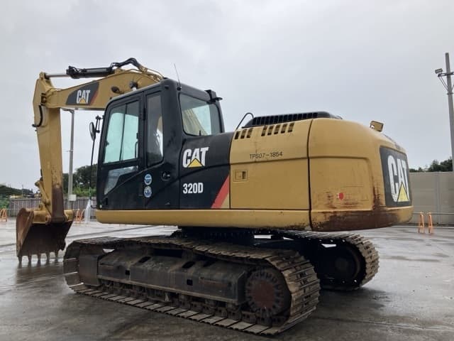 EXCAVATOR — Auction (lot 8461-203)