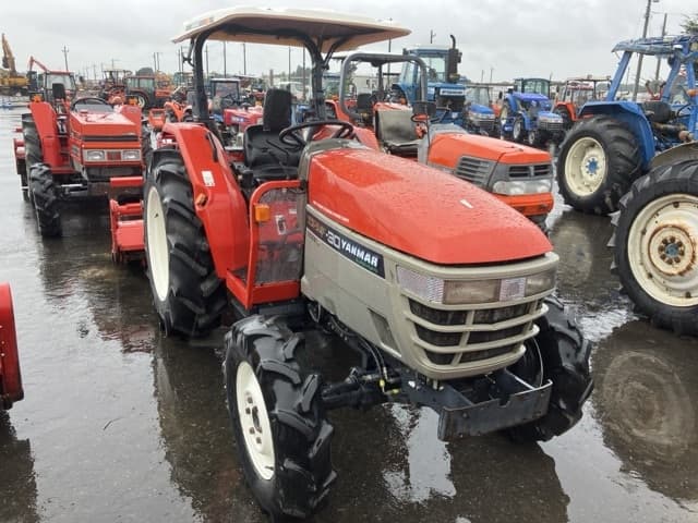 Tractor — Auction (lot 8461-2035)
