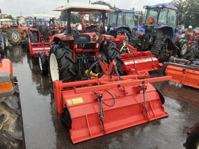 Tractor — Auction (lot 8461-2035)
