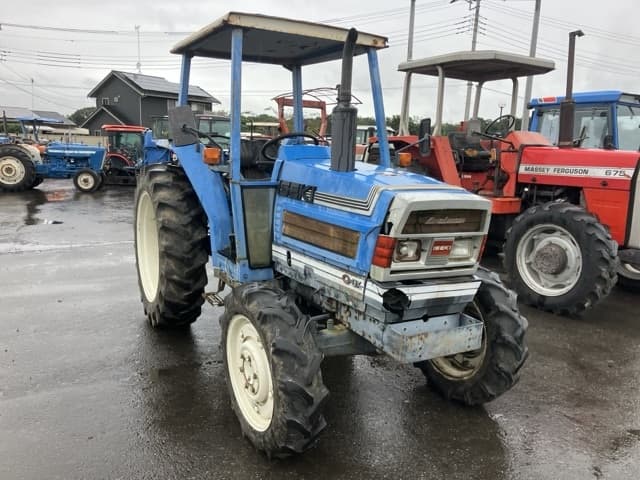 Tractor — Auction (lot 8461-2041)