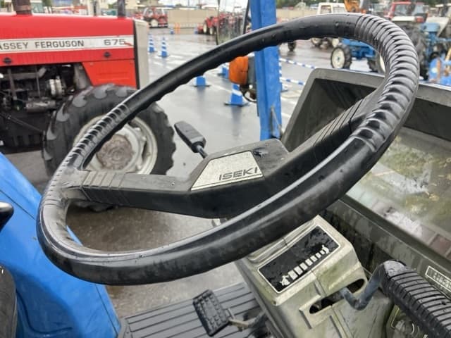 Tractor — Auction (lot 8461-2041)