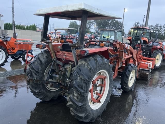 Tractor — Auction (lot 8461-2042)