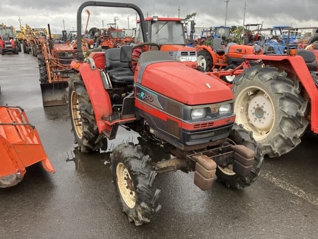 Tractor — Auction (lot 8461-2044)
