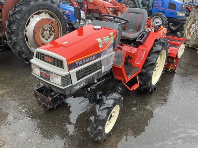 Tractor — Auction (lot 8461-2045)
