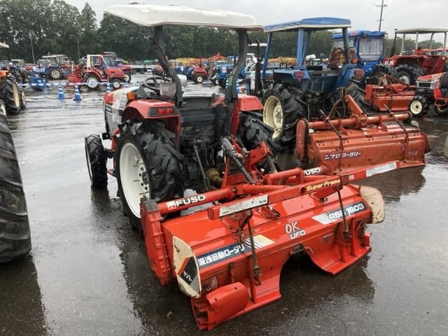 Tractor — Auction (lot 8461-2046)