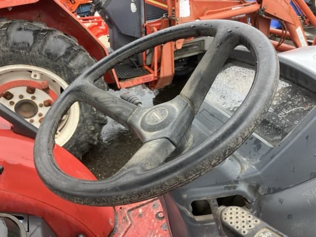 Tractor — Auction (lot 8461-2046)