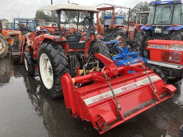 Tractor — Auction (lot 8461-2048)