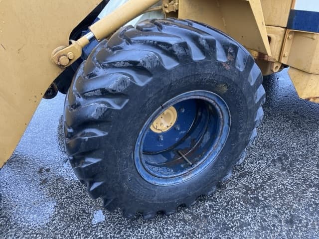 MINI WHEEL LOADER — Auction (lot 8461-205)