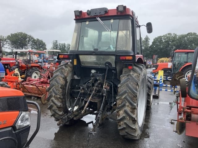 Tractor — Auction (lot 8461-2051)