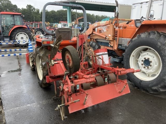 Tractor — Auction (lot 8461-2057)