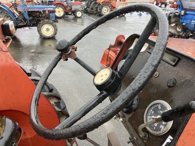 Tractor — Auction (lot 8461-2060)