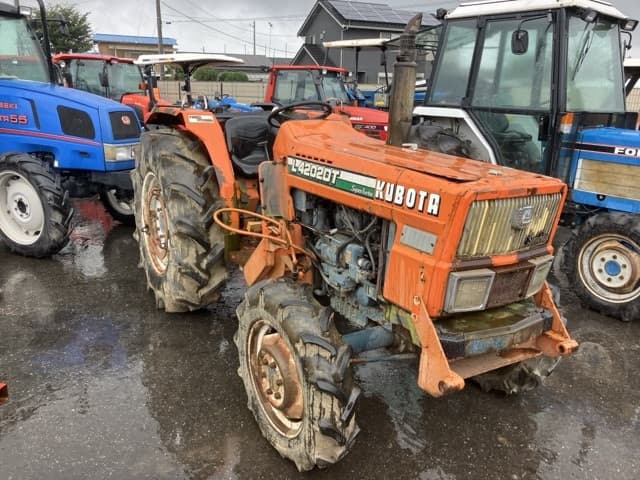 Tractor — Auction (lot 8461-2061)