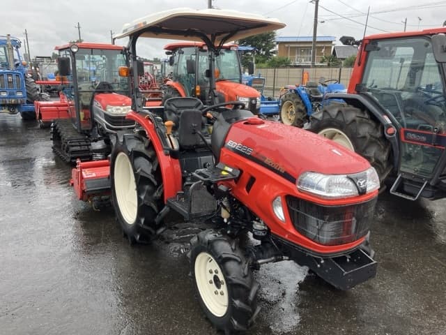 Tractor — Auction (lot 8461-2066)