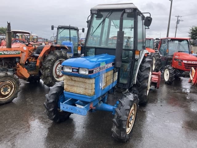 Tractor — Auction (lot 8461-2067)