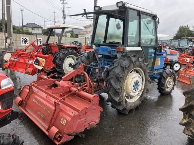 Tractor — Auction (lot 8461-2067)