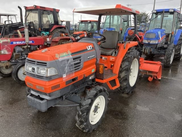 Tractor — Auction (lot 8461-2068)