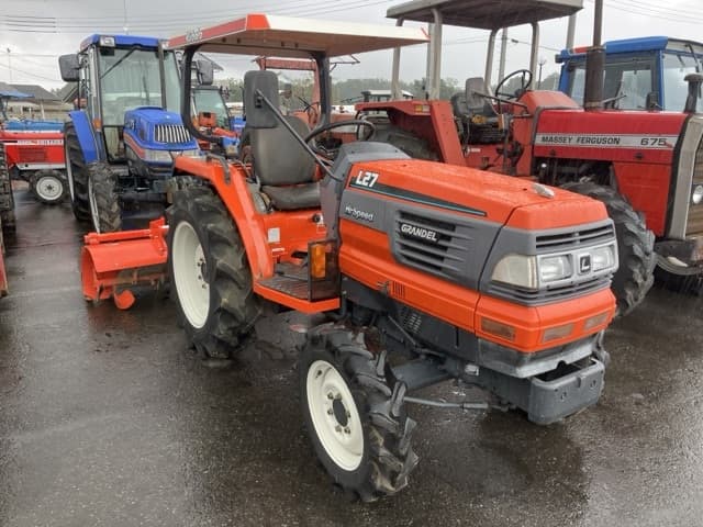 Tractor — Auction (lot 8461-2068)