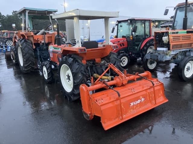 Tractor — Auction (lot 8461-2073)