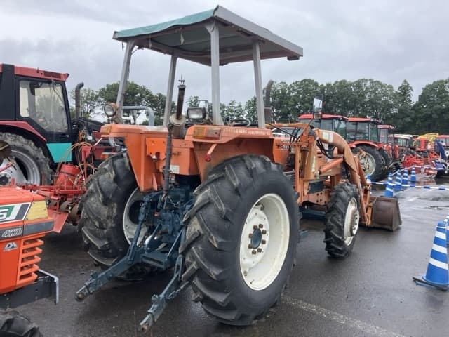Tractor — Auction (lot 8461-2076)