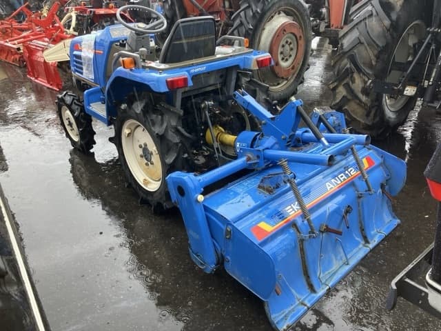 Tractor — Auction (lot 8461-2081)