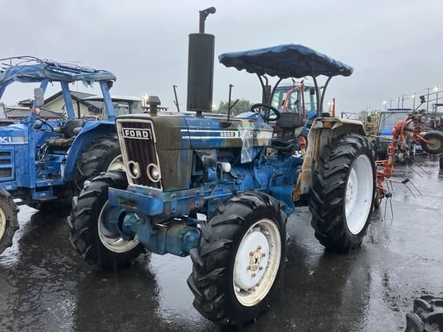 Tractor — Auction (lot 8461-2090)