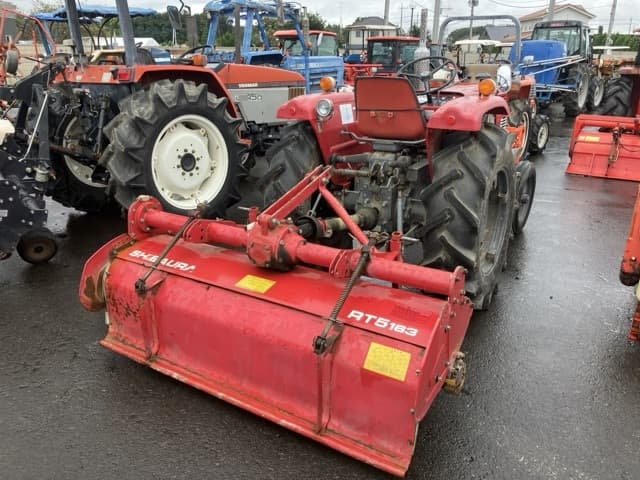 Tractor — Auction (lot 8461-2121)