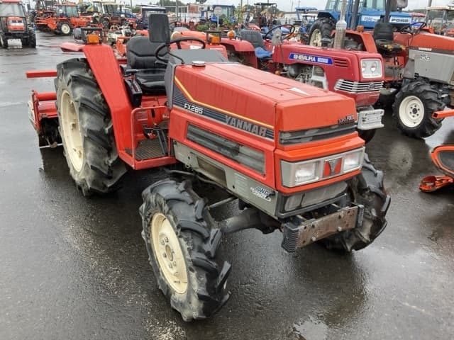 Tractor — Auction (lot 8461-2122)