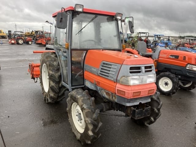 Tractor — Auction (lot 8461-2123)