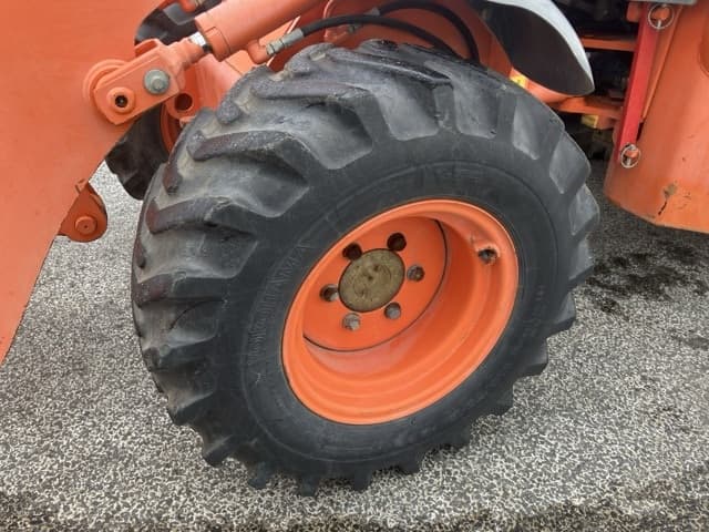 MINI WHEEL LOADER — Auction (lot 8461-213)