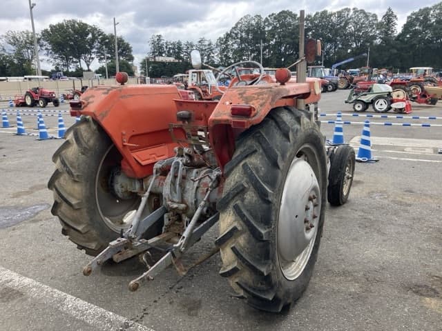 Tractor — Auction (lot 8461-2133)