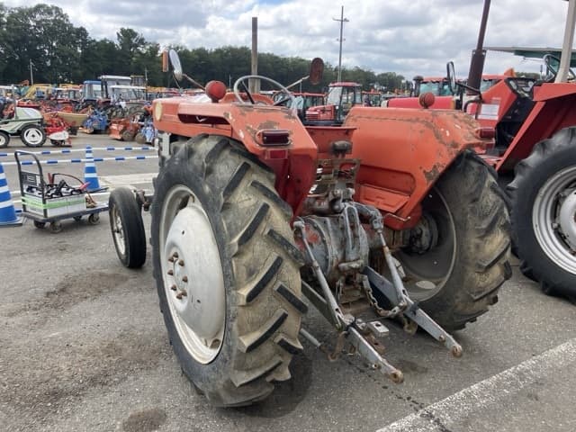 Tractor — Auction (lot 8461-2133)
