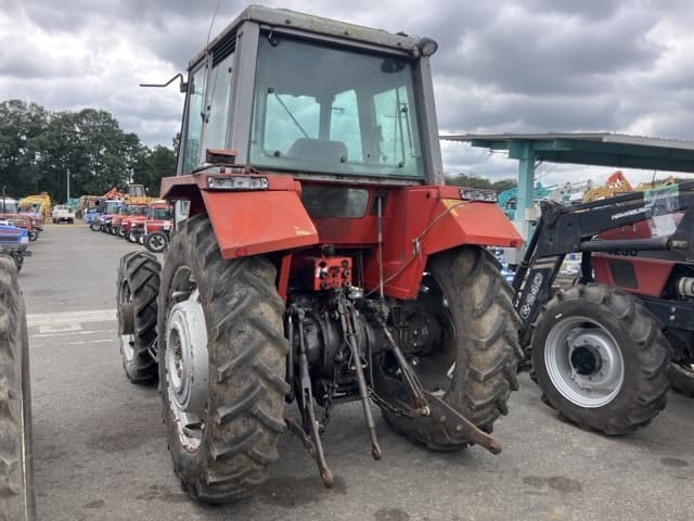 Tractor — Auction (lot 8461-2136)