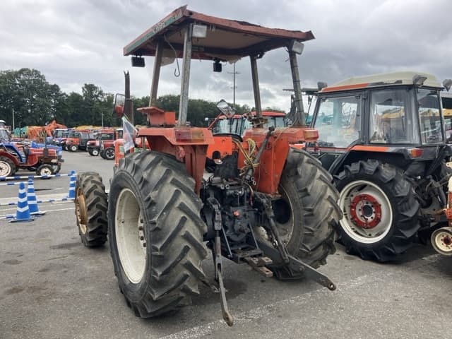 Tractor — Auction (lot 8461-2138)