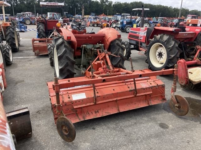 Tractor — Auction (lot 8461-2144)