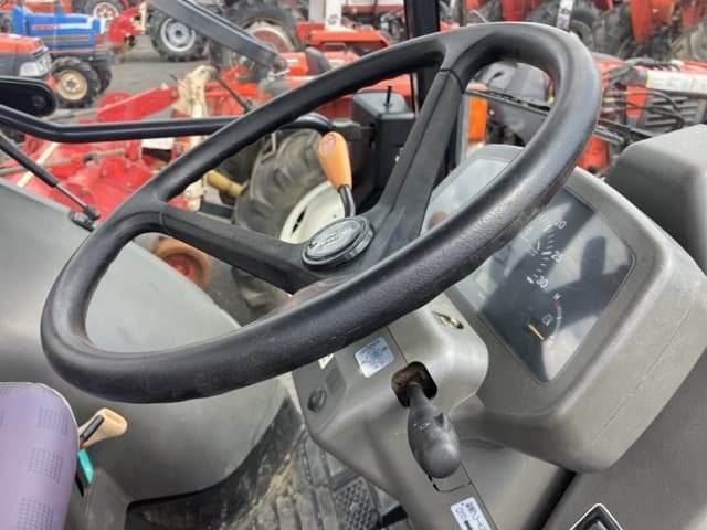 Tractor — Auction (lot 8461-2152)