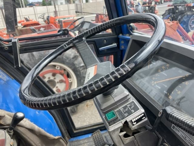 Tractor — Auction (lot 8461-2153)