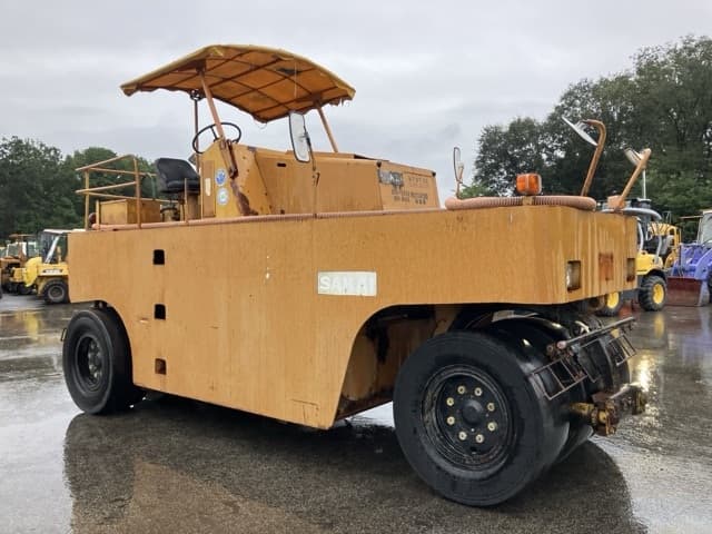Tire Roller — Auction (lot 8461-216)