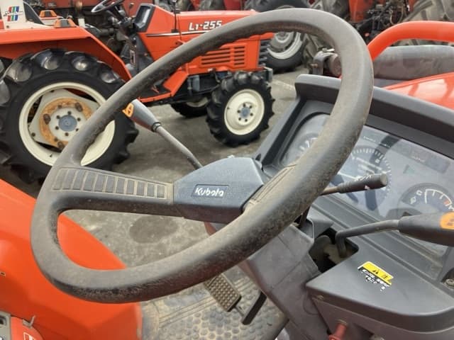 Tractor — Auction (lot 8461-2162)