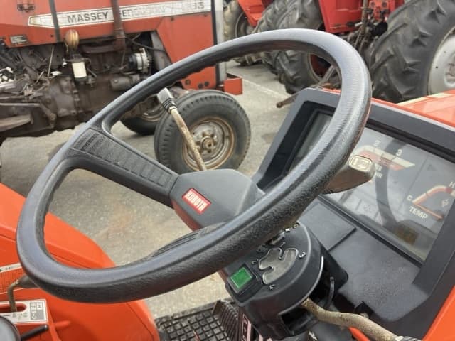 Tractor — Auction (lot 8461-2163)