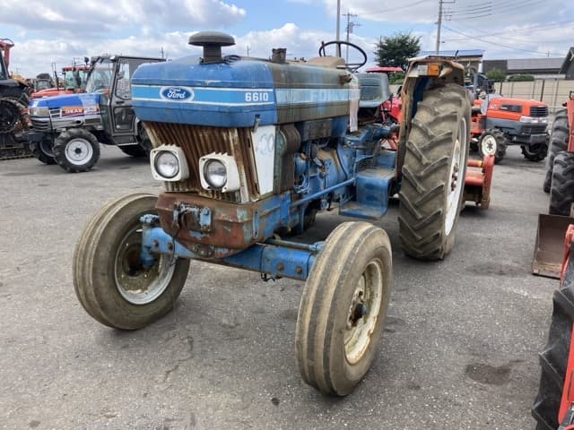 Tractor — Auction (lot 8461-2165)