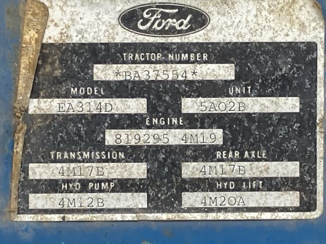 Tractor — Auction (lot 8461-2165)
