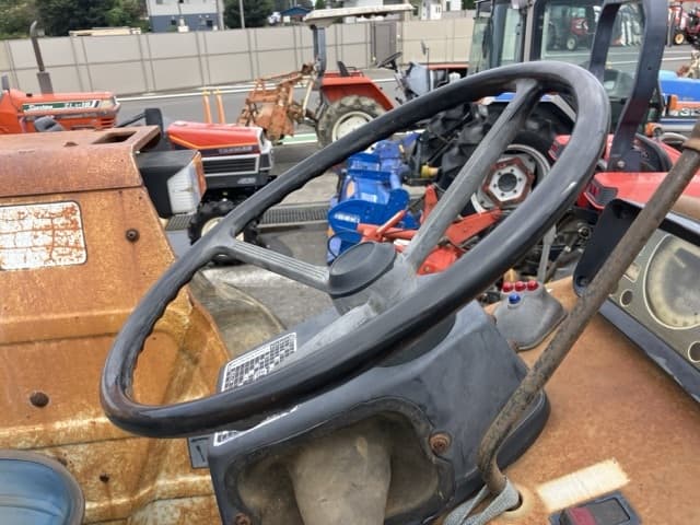 Tractor — Auction (lot 8461-2165)