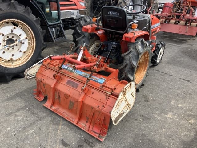 Tractor — Auction (lot 8461-2167)